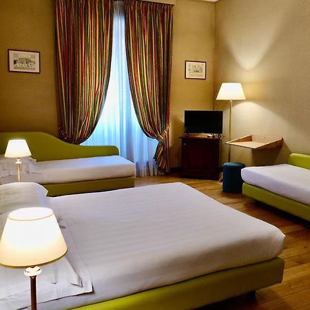 Hotel Oceania Roma Esterno foto
