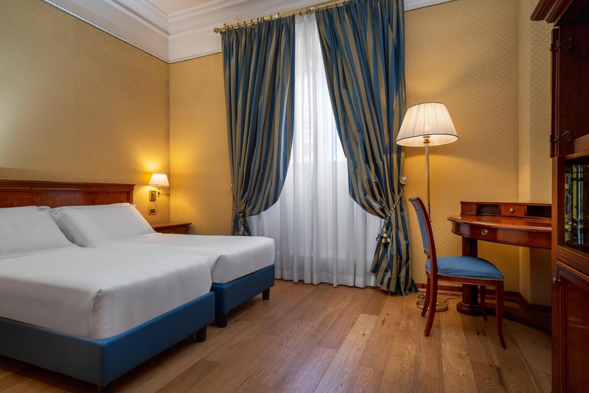 Hotel Oceania Roma Esterno foto