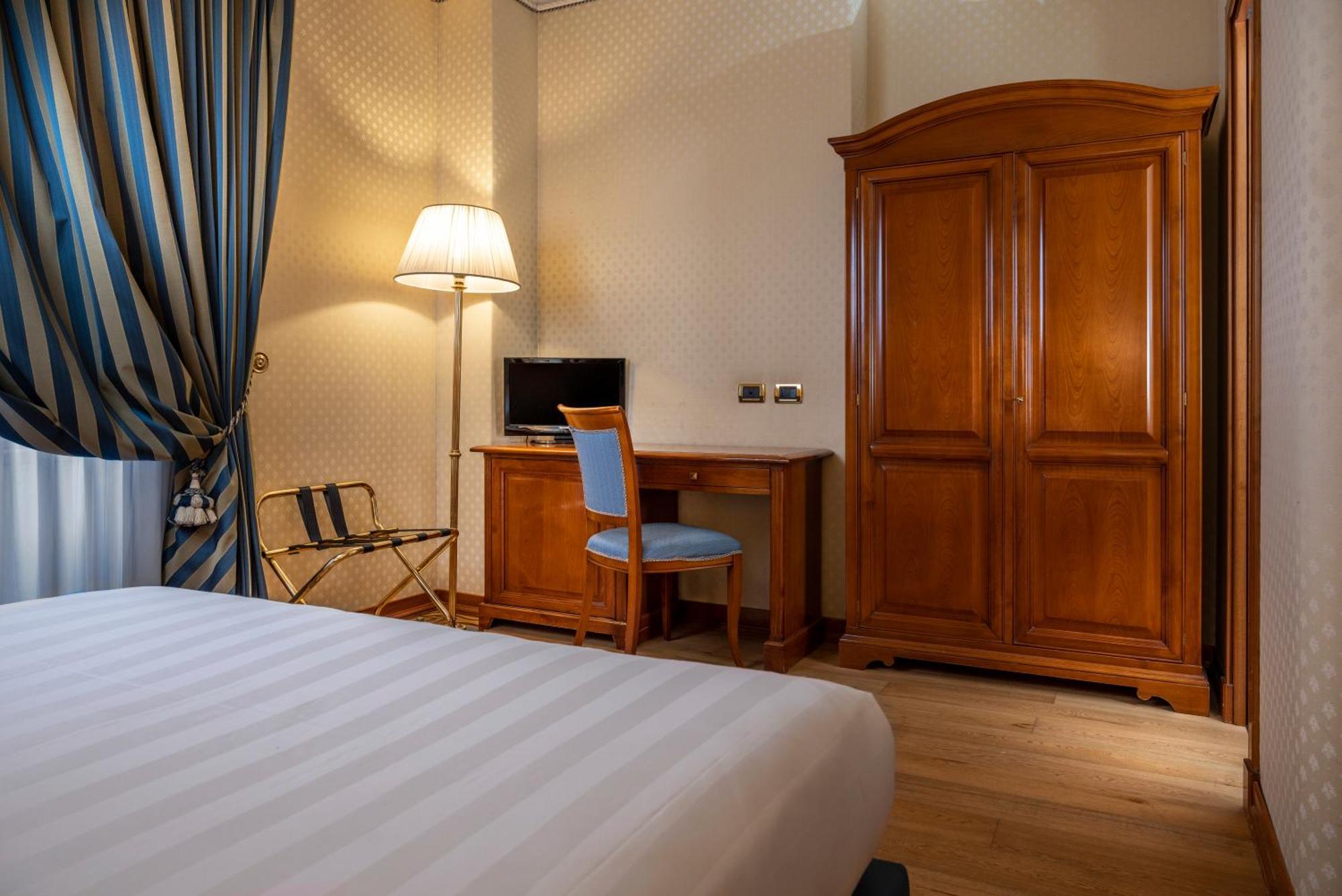 Hotel Oceania Roma Esterno foto