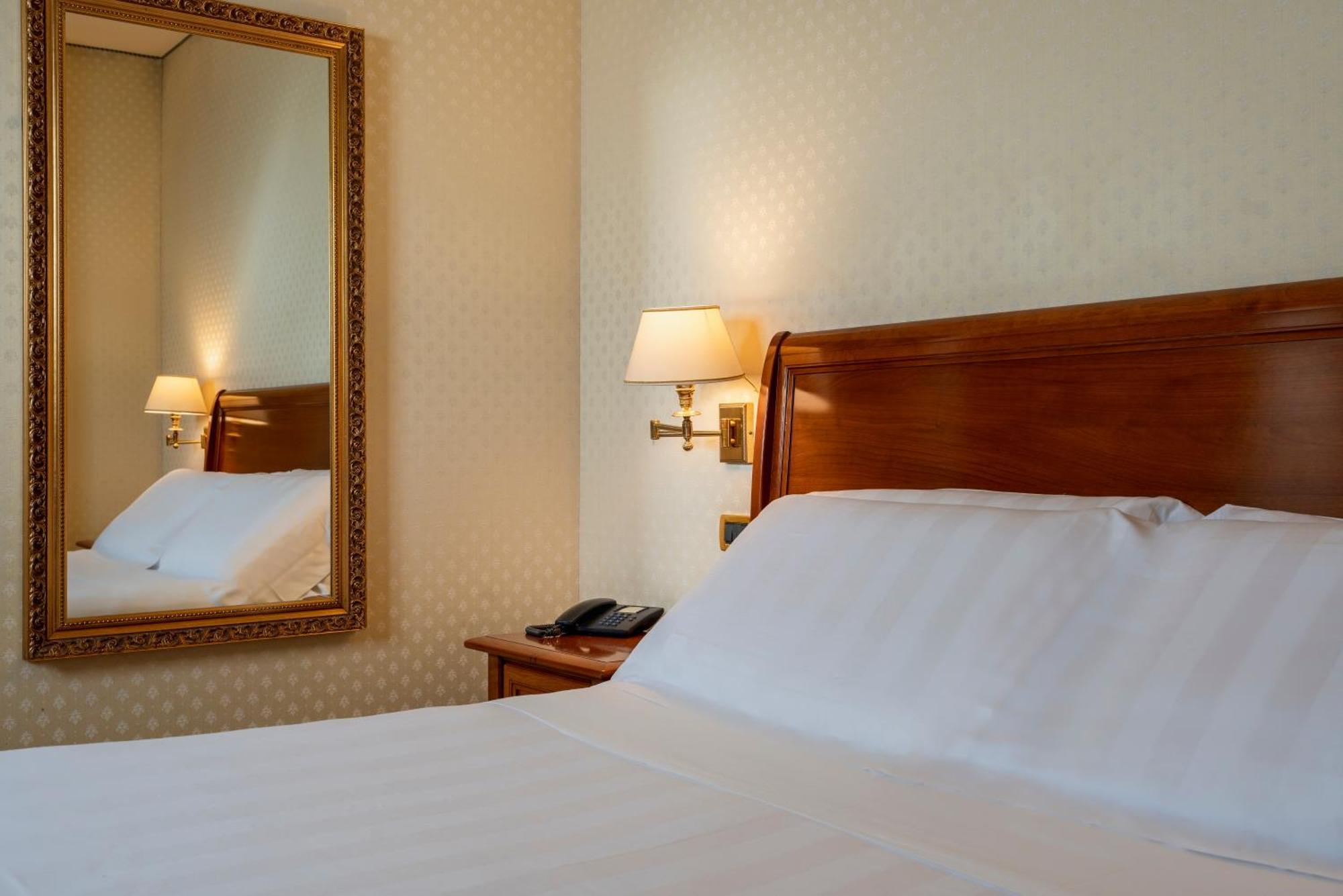 Hotel Oceania Roma Esterno foto