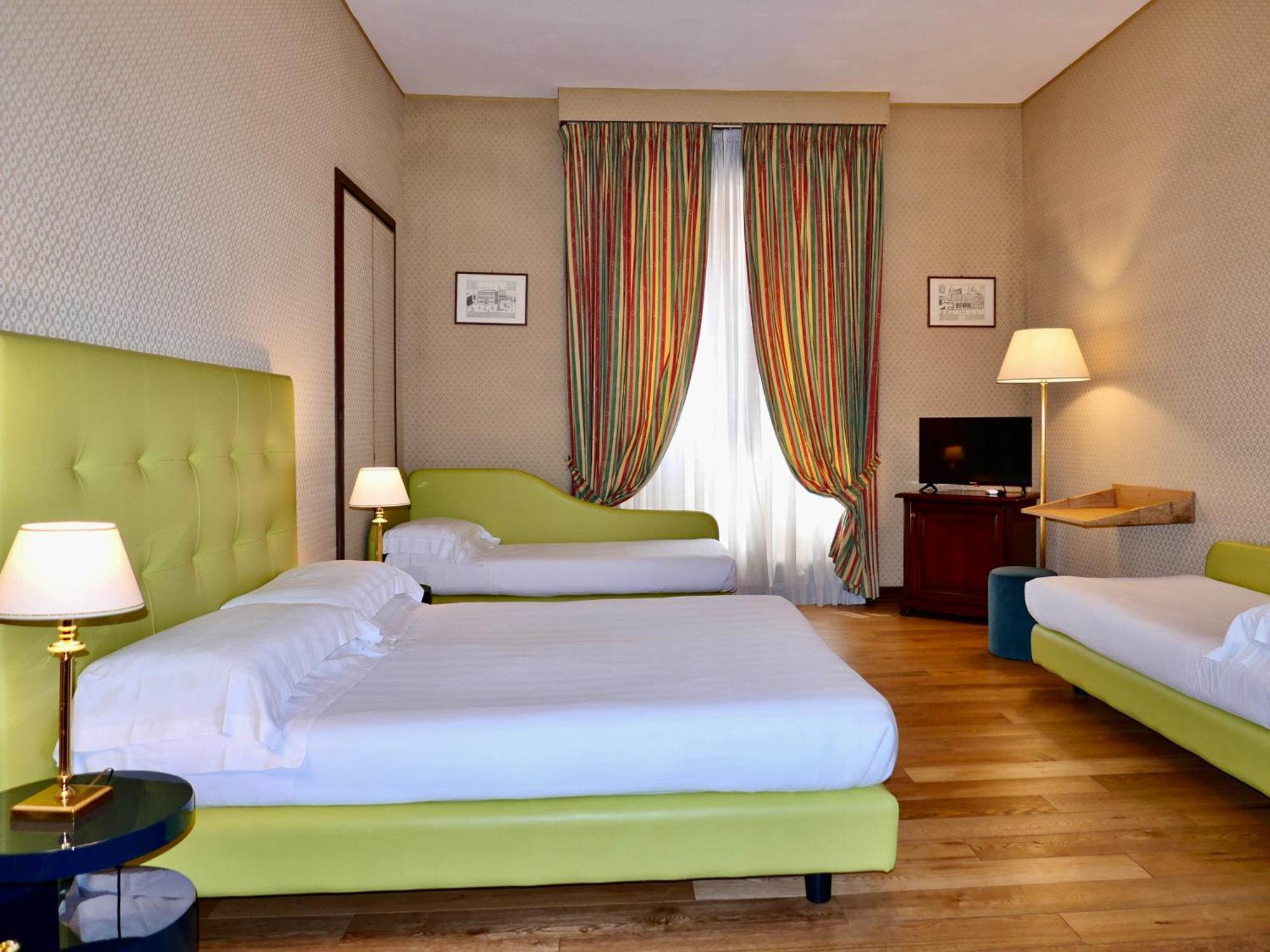 Hotel Oceania Roma Esterno foto